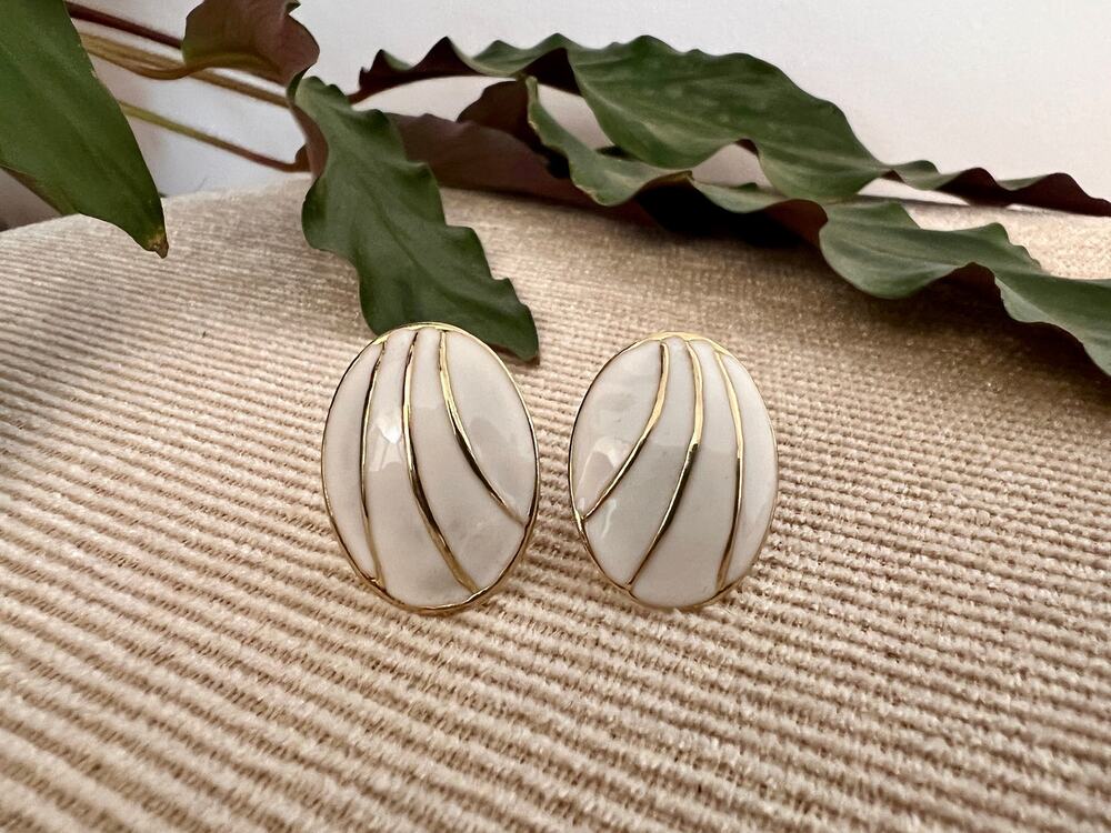 Vintage Mod White & Gold Geometric Earrings, Clip-on Costume Earrings